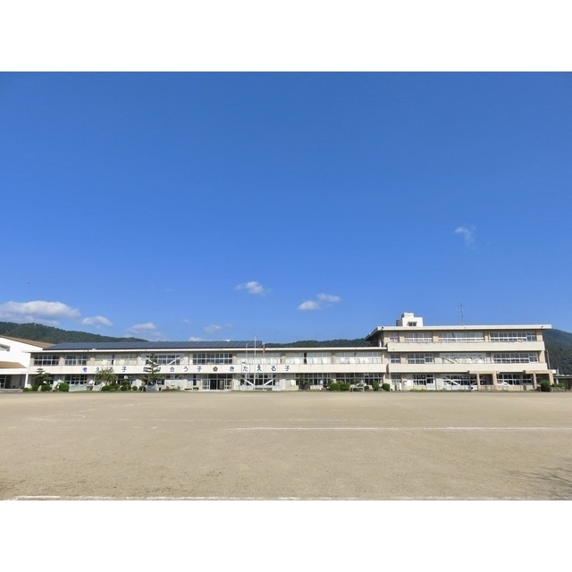 大野町中之元４１０番地２３貸家の周辺|西小学校