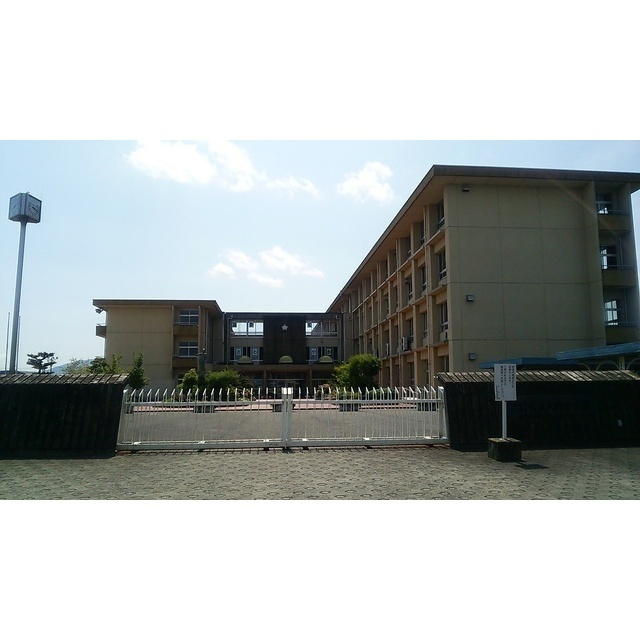 大野町中之元４１０番地２３貸家の周辺|大野中学校