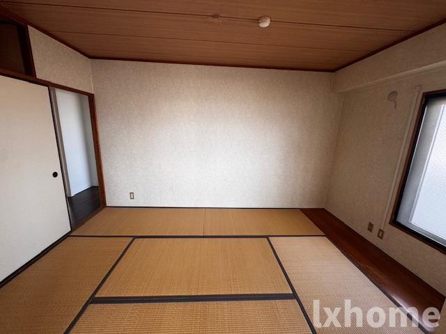 ロイヤル南茨木の和室|来客時にも便利な和室付き