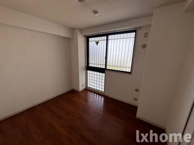 ロイヤル南茨木の子供部屋|ゆったりした子供部屋です