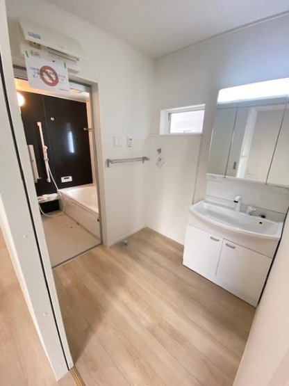 【独立洗面台】