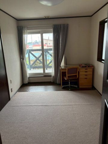 中古住宅　帯広市西7条南24丁目の洋室