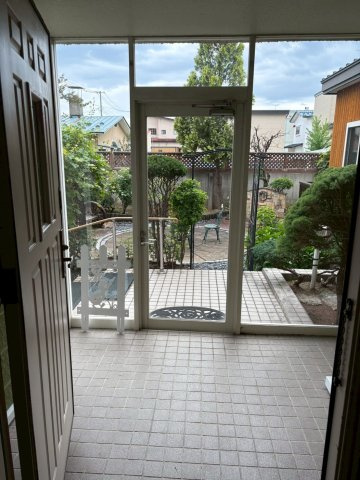 中古住宅　帯広市西7条南24丁目の玄関