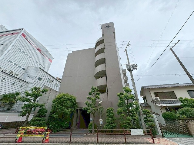 パレエレガンテの外観