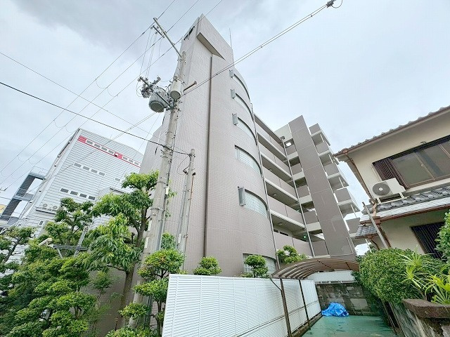 パレエレガンテの外観