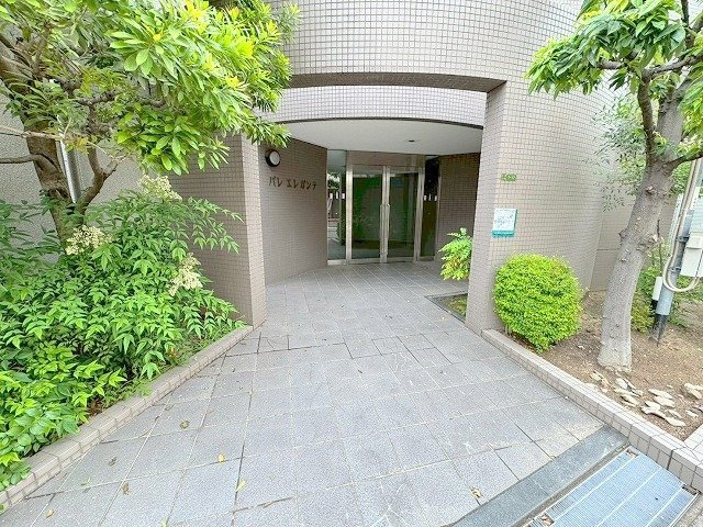 パレエレガンテのエントランス