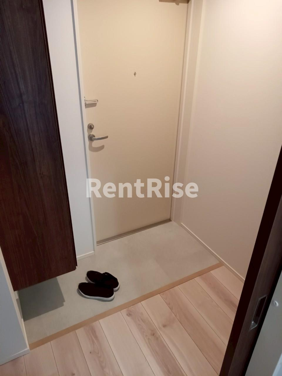 ＭＯＶＥ一宮ＷＥＳＴの玄関