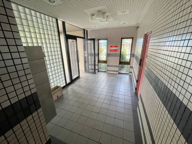 【エントランス】 | バルカン富田林