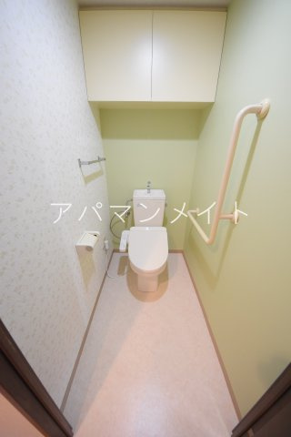 【トイレ】 | グランドエンブレム横浜 | 落ち着いた色調のトイレです
