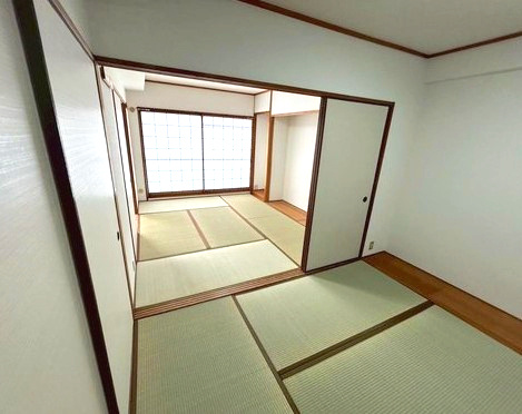 メゾンドール明石山ノ手台B棟の和室