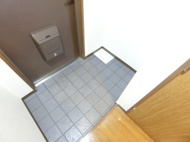 パストラル和泉の玄関