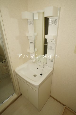 【洗面所】 | パークサイド上矢部A | スペースが確保できる洗面所です
