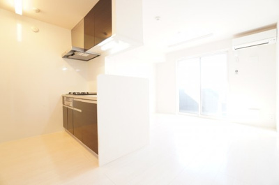 【居間・リビング】 | フルーレット | ※同物件・反転タイプの写真です。