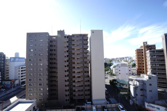 【展望】 | バルミー横川 | 【四季を感じる】
四季の移ろい・爽やかな青空や風を感じられ
自然を愉しめるパノラマビュー。
毎日の暮らしに余裕を感じさせてくれる、
遮る物の無い開放的な眺望を是非、ご堪能ください。