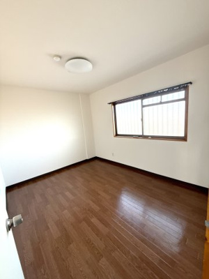  | エスポアール