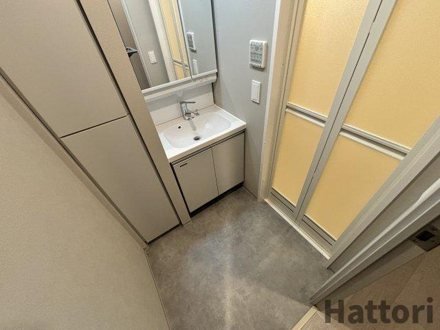 TOPAZ江坂の独立洗面台