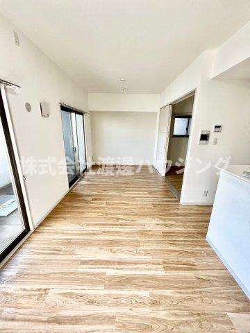 グリーナリー江坂公園の居間・リビング