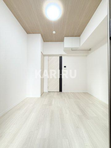 SERENiTE北浜の居間・リビング