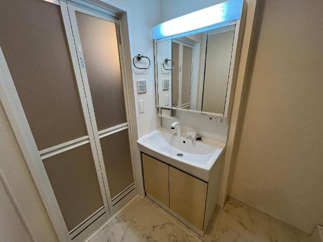 コンフォール　Ｋの独立洗面台|洗髪洗面化粧台