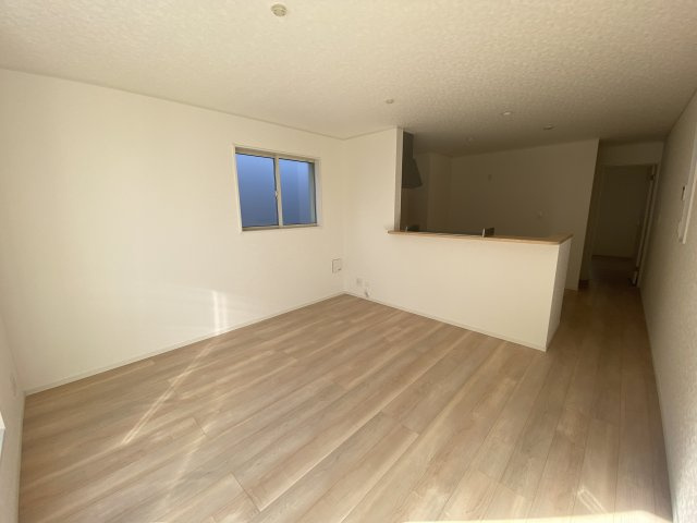 清瀬市松山1丁目　新築戸建の洋室