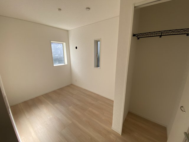 清瀬市松山1丁目　新築戸建の洋室