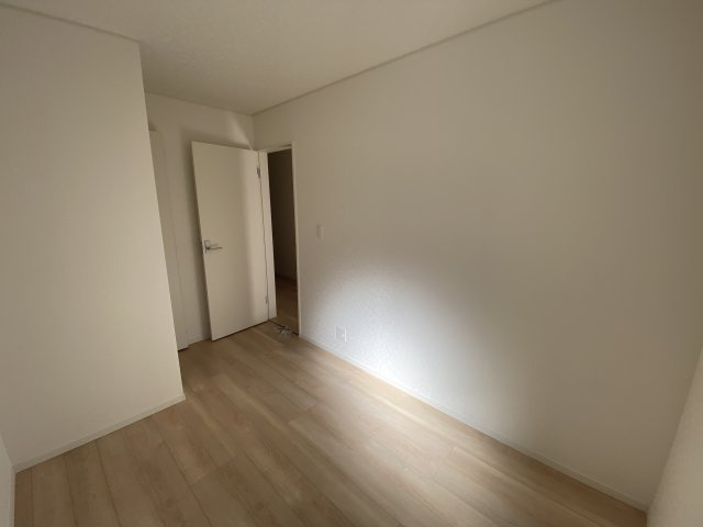 清瀬市松山1丁目　新築戸建の洋室