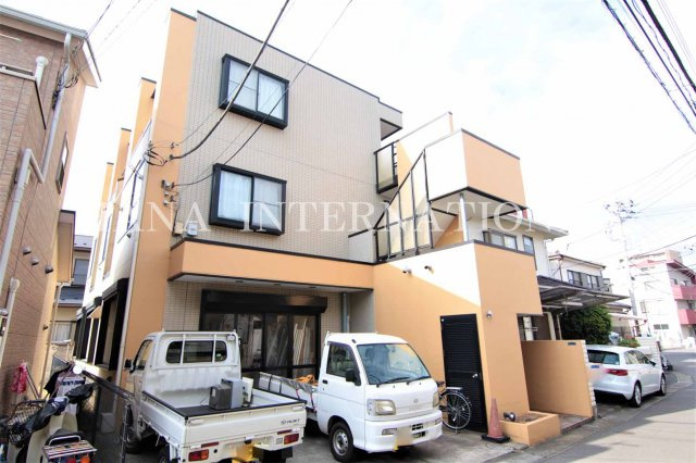 ベイウイングの外観