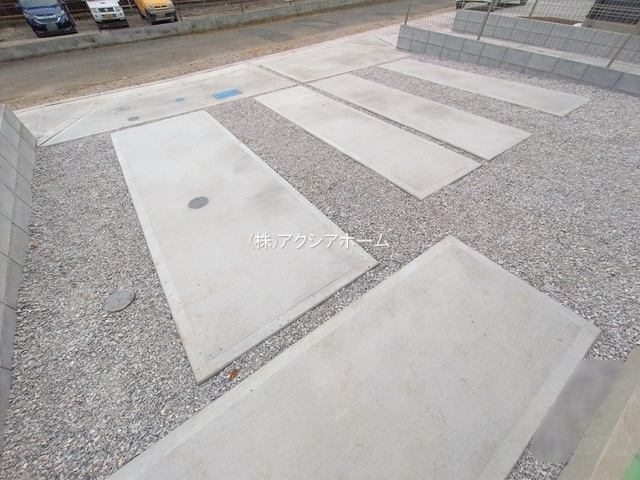 入間市野田・全4棟　新築一戸建　3号棟　～収納スペース豊富～の駐車場|現地写真（2026年1月7日撮影）