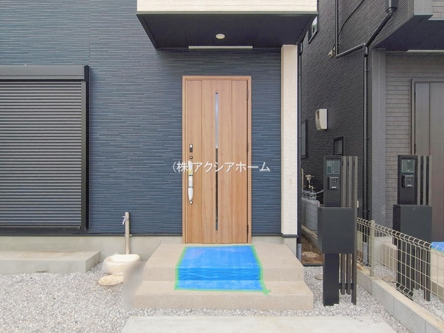 入間市野田・全4棟　新築一戸建　3号棟　～収納スペース豊富～の玄関|現地写真（2026年1月7日撮影）