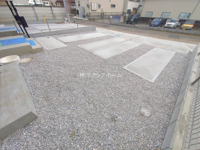 入間市野田・全4棟　新築一戸建　3号棟　～収納スペース豊富～の駐車場|現地写真（2026年1月7日撮影）