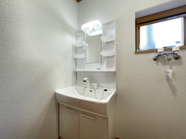 八戸市江陽1丁目の独立洗面台