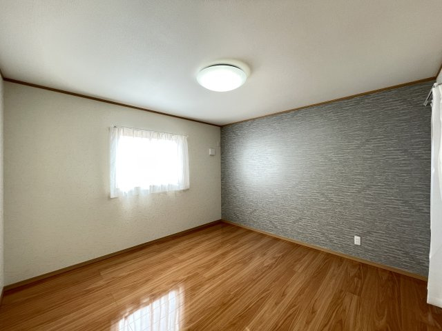 八戸市江陽1丁目の洋室