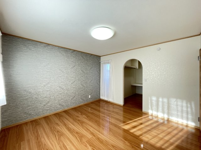 八戸市江陽1丁目の洋室