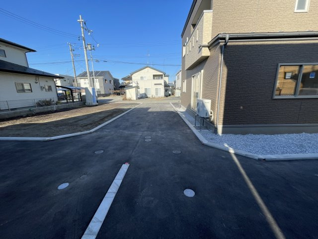八戸市江陽1丁目の前面道路含む現地写真