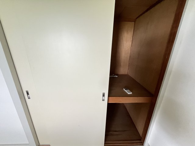 光明台ハイタウン2号棟の収納