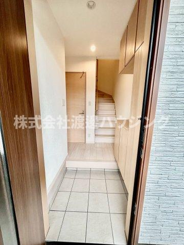 佐竹台3丁目テラスハウスの玄関