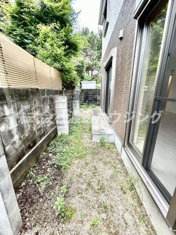 佐竹台3丁目テラスハウスの庭