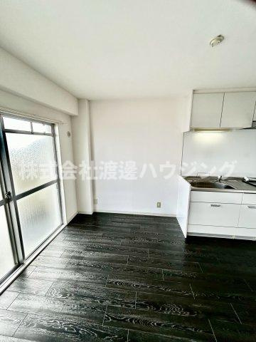 コーポ南千里の内装