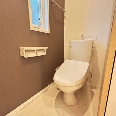 【トイレ】 | Chime境川  | 落ち着いた色調のトイレです