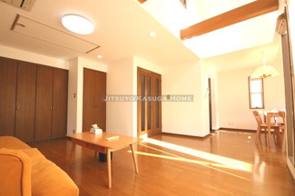 【居間・リビング】