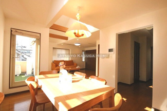 【居間・リビング】