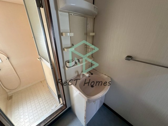 八丈グランドハイツNの洗面所