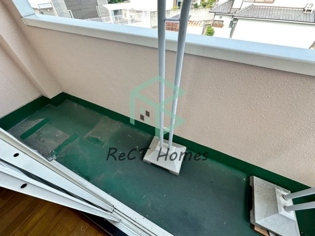 八丈グランドハイツNのバルコニー