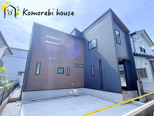 上尾市小泉6丁目　新築一戸建て　ブルーミングガーデン　01