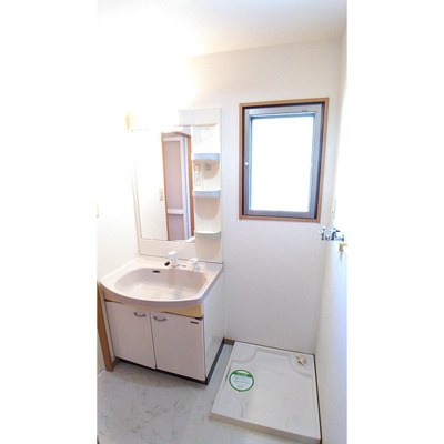 【洗面所】 | パルフェゆうわ | 使いやすい洗面所です