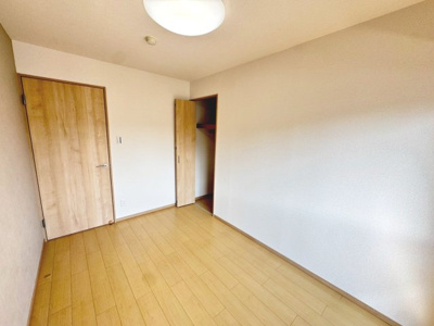 【洋室】 | グラン・コート堺ザビエル公園東 | 宝珠学園幼稚園まで徒歩６分！龍谷保育園まで徒歩７分！小さなお子様のいるご家庭も安心ですね♪