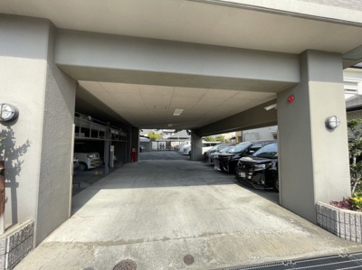 【駐車場】 | グラン・コート堺ザビエル公園東 | お家探しを始めてみようと思われたら是非【イエストア】までお気軽にご相談下さいませ♪