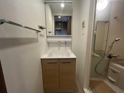 【洗面所】 | フォーリアライズ城東ネオス