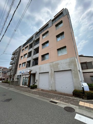 ラヴィール須磨の外観