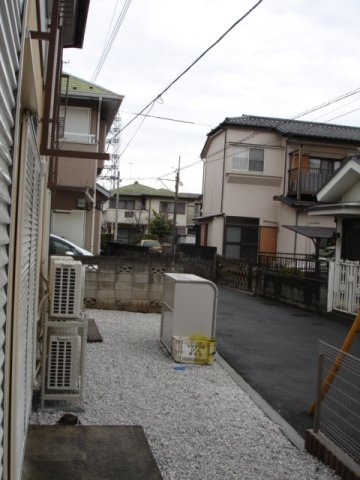 府中市多磨町１丁目のアパートの駐車場